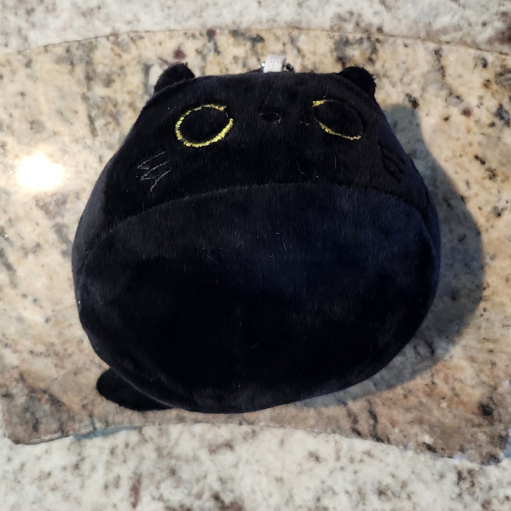 MINI Cat PLUSH w/ Keychain - Picture 6 of 10